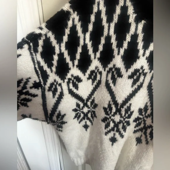 Free People Oversized Chunky Knit Fireside Tunic Sweater Ivory Black Medium - Picture 7 of 16